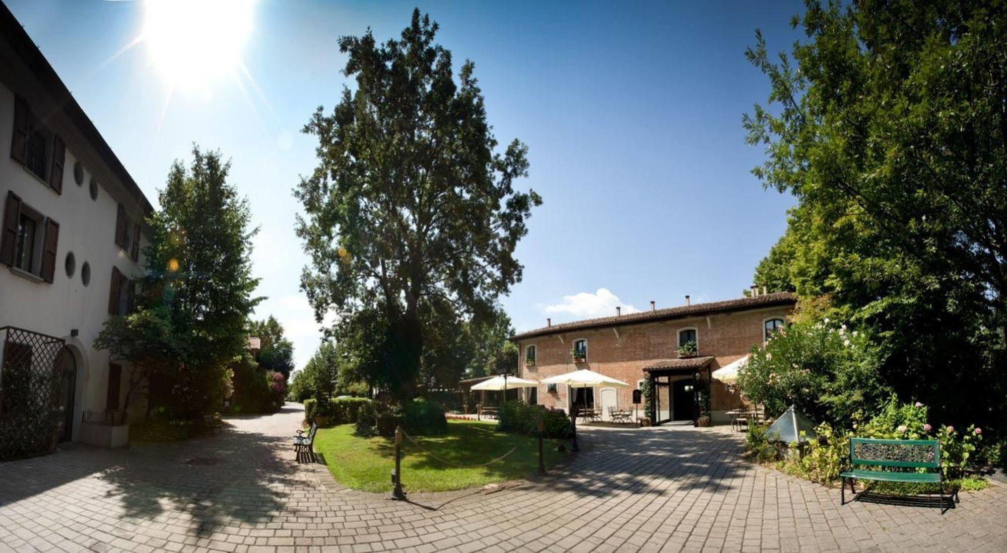 Savoia Hotel Country House Bologna Buitenkant foto